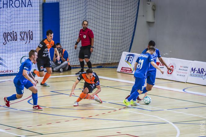 FC Toruń - P.A. Nova Gliwice 2:4 - zdjęcia z Uniwersyteckiego Centrum Sportu