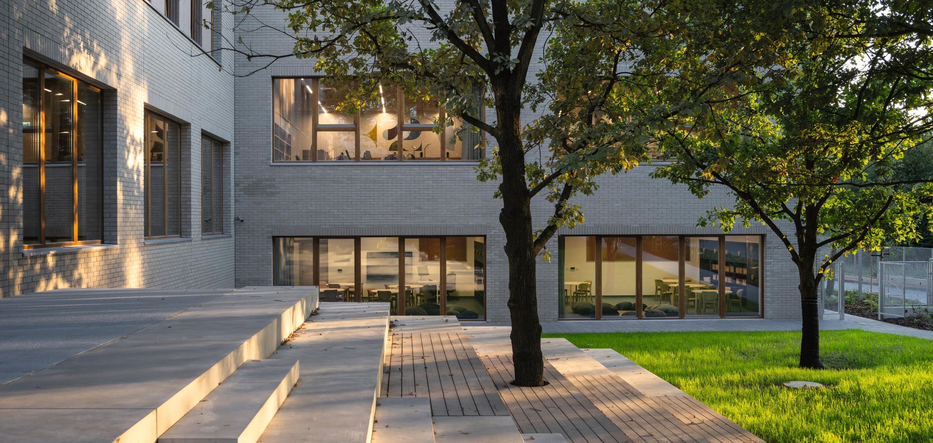 Szkoła Białołęka 9