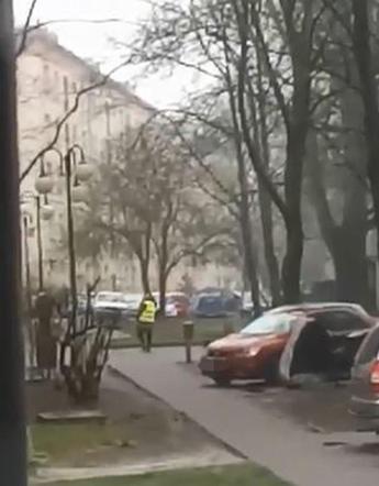 Przebrał się za policjanta i terroryzował okolicę