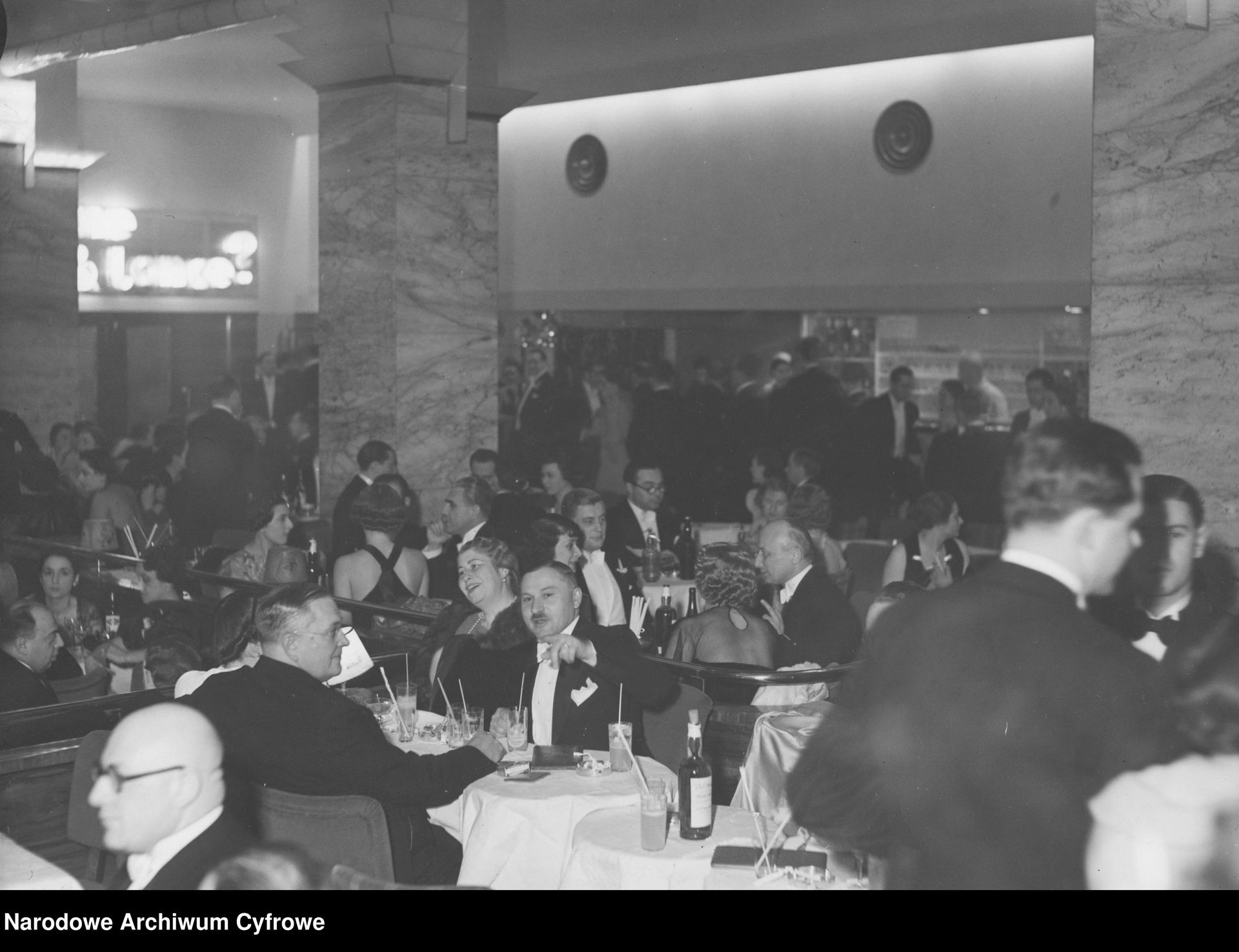 Bal prasy w lokalu "Adria" w Warszawie