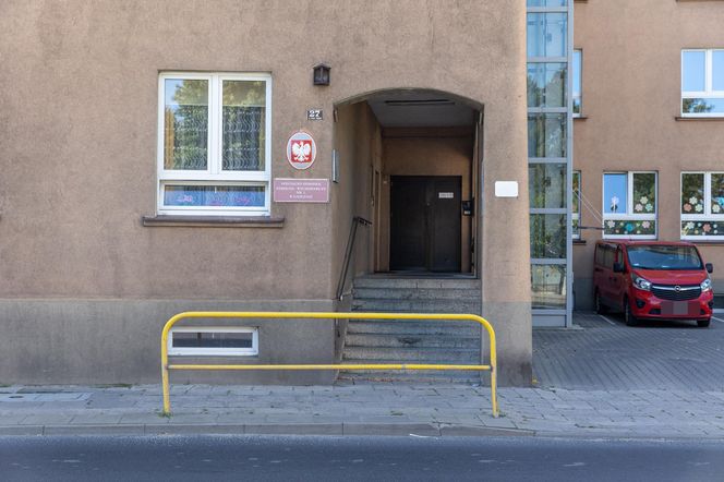 11-latek wypadł z okna szkoły w Gnieźnie