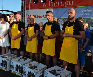 W konkursie na najlepsze pierogi w powiecie Siedleckim w 2025 roku zwyciężył męski zespół KGW „Sami Swoi” z Kotunia! 