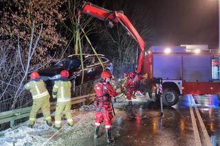 Pijany 53-latek wjechał do rzeki. Pomoc nadeszła w ostatniej chwili!