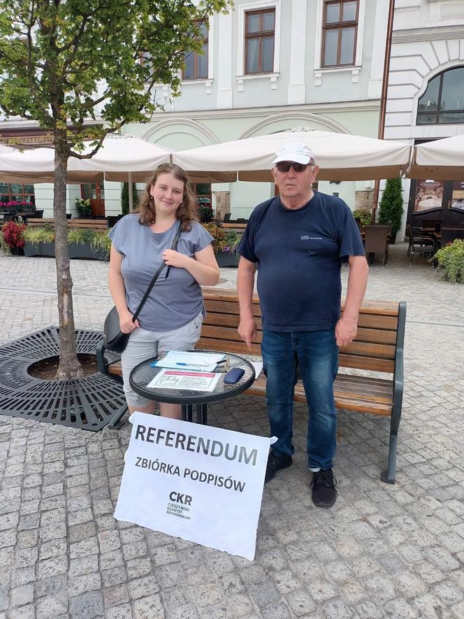 Trwa zbiórka podpisów do referendum w Cieszynie