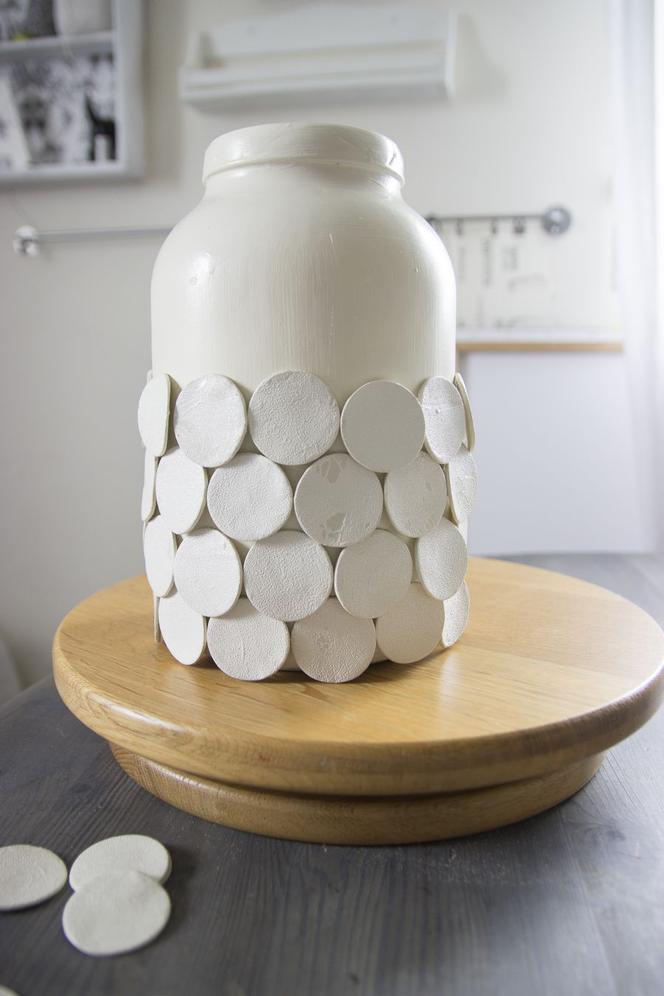 Wazon ceramiczny w stylu skandynawskim