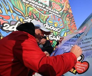 Jerzy Owsiak odsłonił nowy mural w Skierniewicach