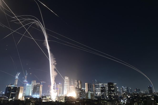 Izraelskie systemy Iron Dome, Proca Dawida i Arrow 3.