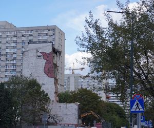 Rozbiórka kamienicy na Woli znanej z filmu Barei