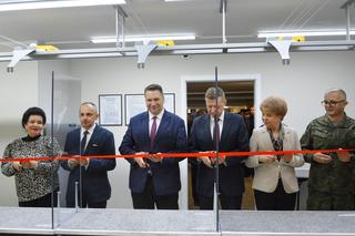 Przemyslaw Czarnek. Otwarcie strzelnicy pneumatycznej w XXVII LO im. Zesłańców Sybiru w Lublinie