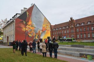 Nowy mural w centrum miasta jest już gotowy