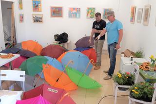 Kolorowe parasole letnią wizytówką Tarnowa