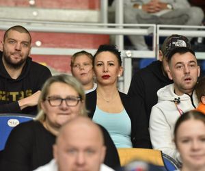 Mistrz Polski deklasuje w Toruniu. Mamy zdjęcia kibiców