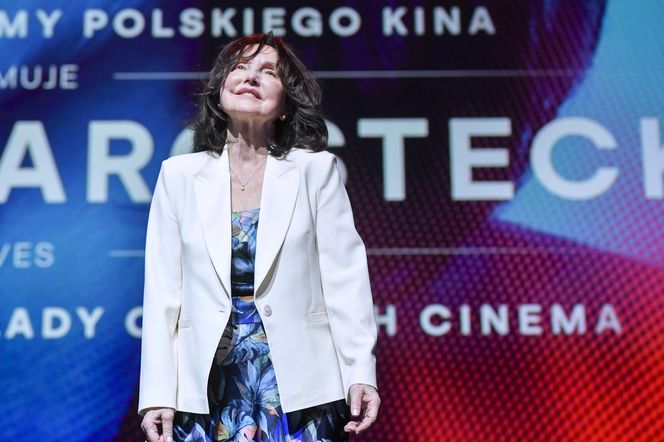 Dawno niewidziana legenda PRL-u pojawiła się na salonach. Tak dziś wygląda gwiazda "Trędowatej" 