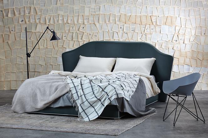 Łóżko tapicerowane z zagłowiem w kształcie wachlarza