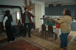 Dziedzictwo, odcinek 668. Nana, Yaman