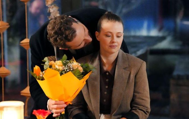 Barwy szczęścia odc. 3176. Szczepan Krajewski (Robert Gulaczyk), Gabrysia Niedzielska (Marta Juras)