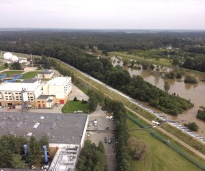 Wrocław Janówek - rozlana Bystrzyca i oczyszczalnia ścieków