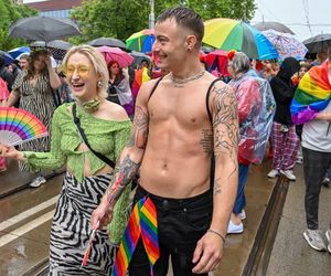 17. Wrocławski Marsz Równości wystartował. Na trasie pojawili się przeciwnicy 