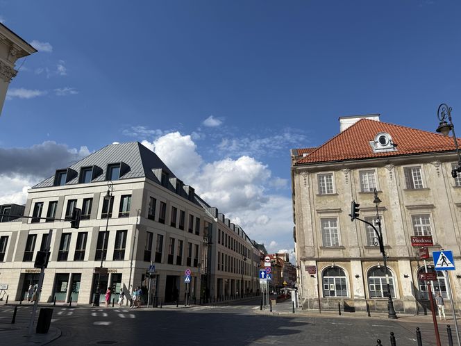 Biurowiec Plac Zamkowy w Warszawie