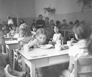 QUIZ PRL. Smaki lata w PRL-u: Czy pamiętasz letnie przysmaki swojego dzieciństwa?
