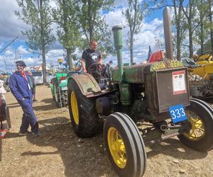 XXIII Międzynarodowy Festiwal Starych Ciągników i Maszyn Rolniczych im. Jerzego Samelczaka. Zdjęcia z parady i terenu festiwalu