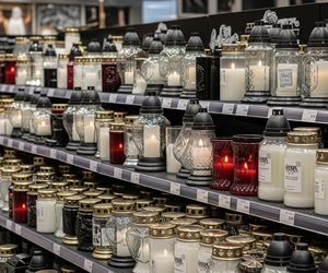 Znicz jak luksusowy gadżet? Ceny zaskakują