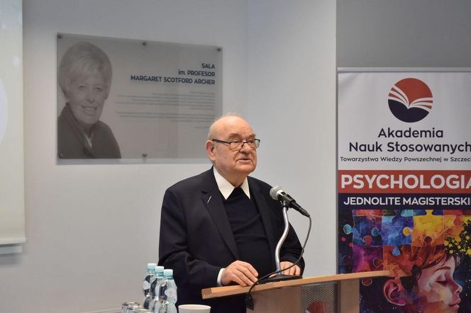 Szczecińścy naukowcy uczcili jubileusz socjologa ks. prof. Janusza Mariańskiego