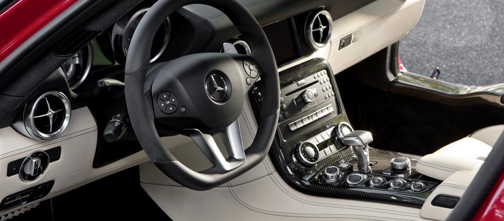Mercedes-Benz SLS AMG