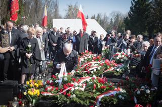 Obchody 5 rocznicy katastrofy smoleńskiej na warszawskich Powązkach.