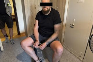 Uśmiechnięty lider gangu w rękach policji. 36-latek wpadł po latach