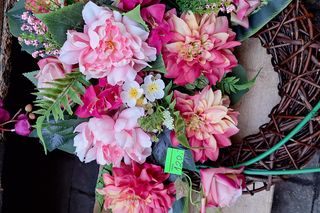 Ceny zniczy i kwiatów w Rzeszowie