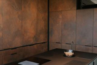 Dom w środku lasu Dawida Piątkowskiego