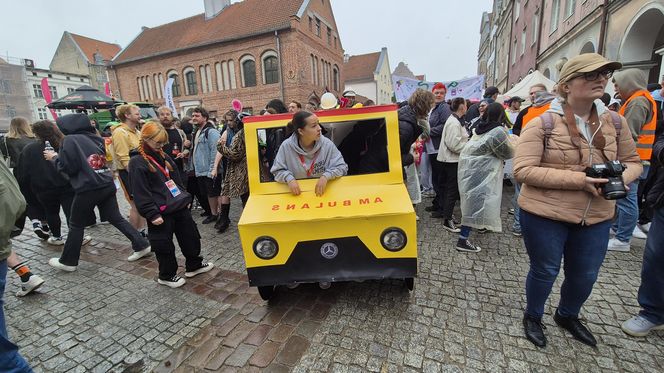 Kortowiada 2025. Parada Wydziałów rozpoczęła juwenalia. Zobacz zdjęcia!