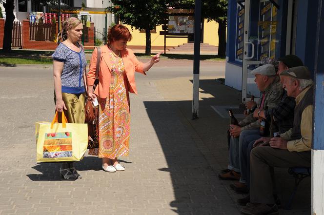 Ranczo 8 sezon odc. 96. Solejukowa (Katarzyna Żak), Hadziukowa (Dorota Nowakowska)