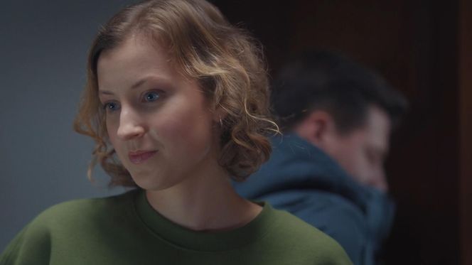 M jak miłość odc. 1861. Natalka (Dominika Suchecka), Adam Karski (Patryk Szwichtenberg) 