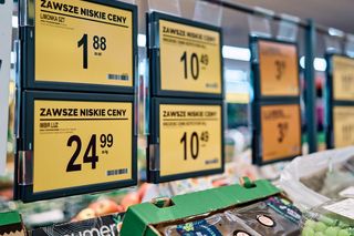 Biedronka wydłuża godziny otwarcia przed majówką