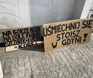 Protestowali przed urzędem miasta w Gdyni. Szczurek, oddaj za paliwo!