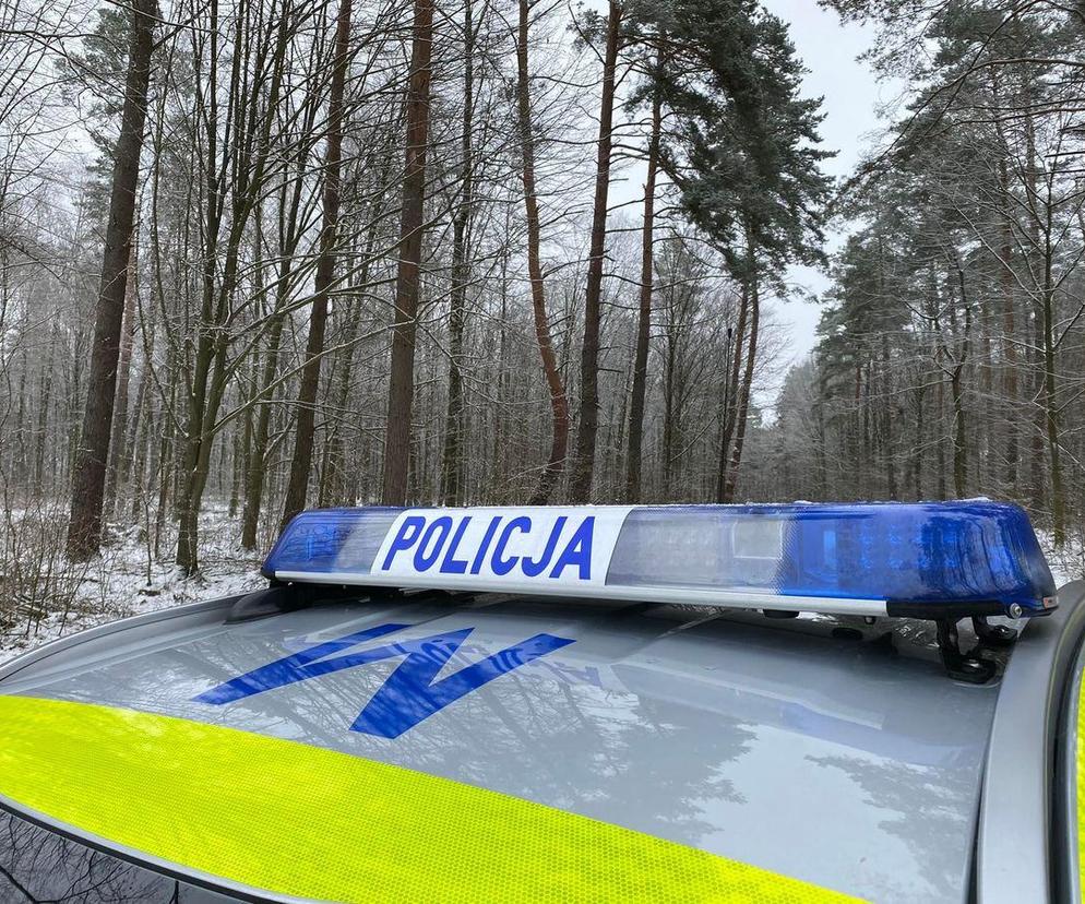 Zablokowana droga S8 na odcinku Zambrów-Białystok. Dwóch policjantów trafiło do szpitala
