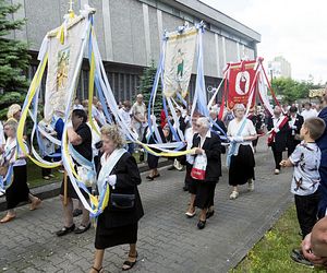 Szokujące sceny przed świętym obrazem