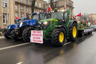 Strajk rolników w centrum Zielonej Góry. Przedsiębiorcy wyjechali na ulice [zdjęcia]