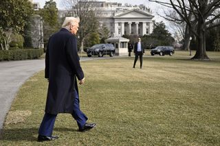 Trump rozda złote kart za 5 mln dolarów. Oferta dla rosyjskich oligarchów. To mili ludzie