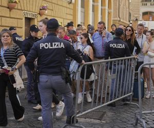 Snajperzy na dachach w Watykanie. Nadzwyczajne środki