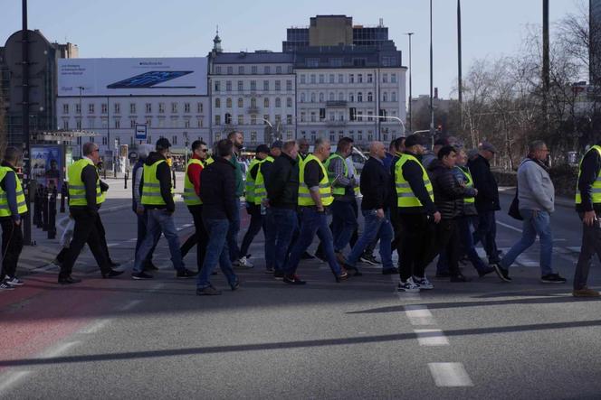 Strajk taksówkarzy w Warszawie (27.03)