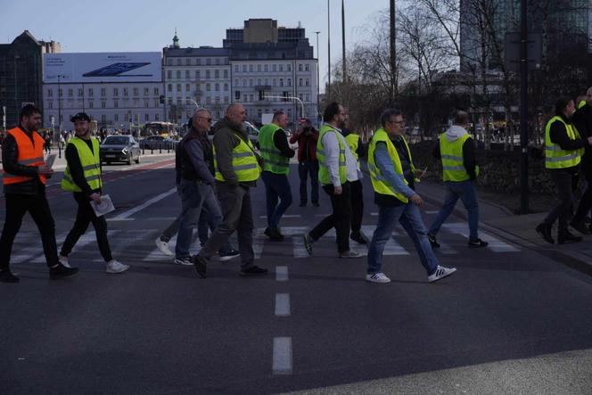 Strajk taksówkarzy w Warszawie (27.03)