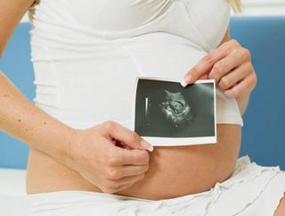 Czy późna ciąża to ryzyko? Ciąża po trzydzietce
