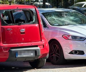 Uszkodzone samochody na Mokotowie