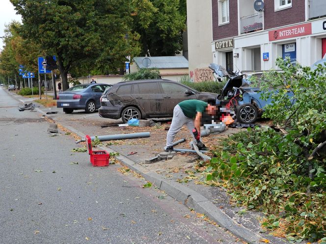 Pijany 23-latek rozbił BMW na Puławskiej! Dwie osoby w szpitalu
