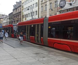 Centrum Katowic zablokowane. Tramwaje stanęły w korku