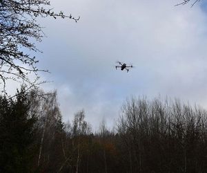 Znaleziono ciało kobiety. Nie wiadomo kim jest i kto zabił. Śledczy rozpoczynają ponowne śledztwo 