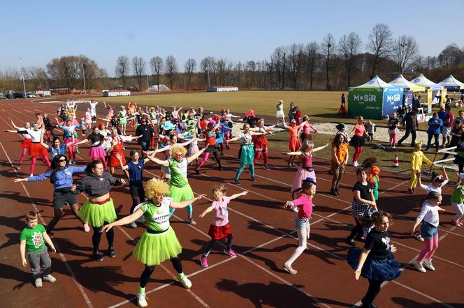  Dzień Kobiet w Rajtuzach to sukces. Piękna pogoda, tłumy kobiet to idealny przepis na celebrację święta w Rybniku ZDJĘCIA